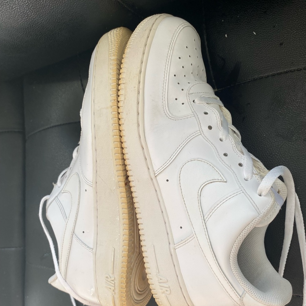 Nike Air Force 1 Triple size 12